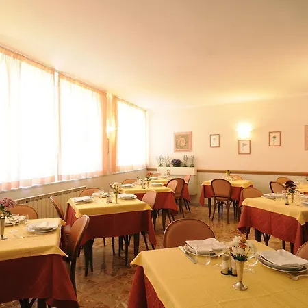 Ξενοδοχείο Tritone Laigueglia