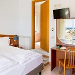 Tritone 3*