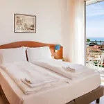 Tritone Hotel