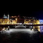 Tritone Ξενοδοχείο