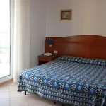 Ξενοδοχείο Tritone