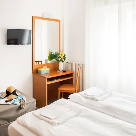 Tritone לאיגואליה