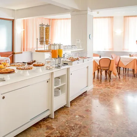 Hotel Tritone 3*