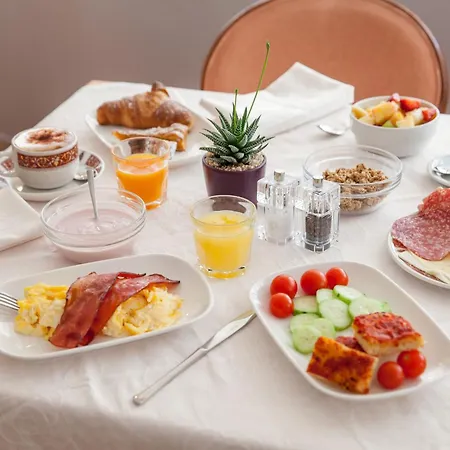 Tritone 3* לאיגואליה