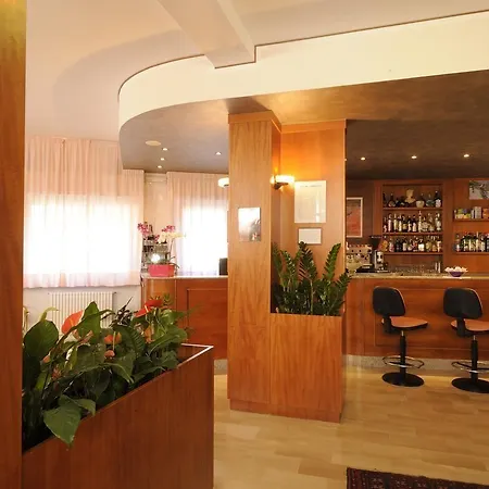 Tritone Hotel
