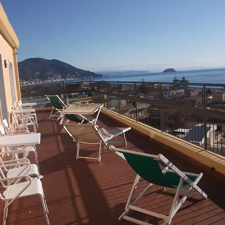 Tritone 3* Laigueglia